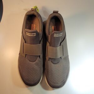 BRAND NEW SKECHERS GOWALK AIR COMFORT THAT PERFORMANCE MEN'S SHOE